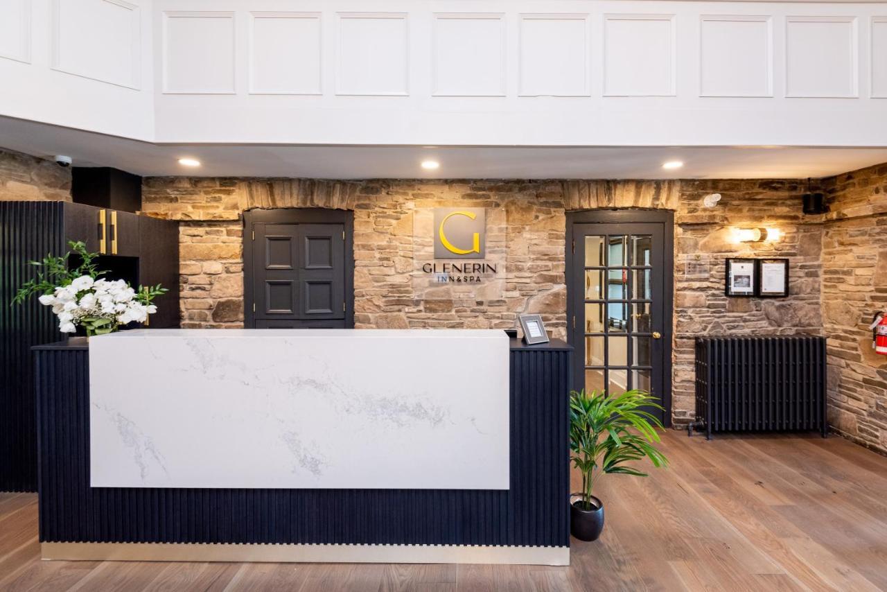 The Glenerin Inn Mississauga Bagian luar foto