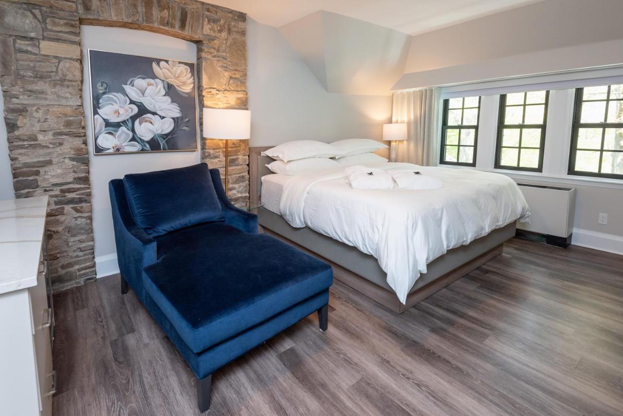 The Glenerin Inn Mississauga Bagian luar foto